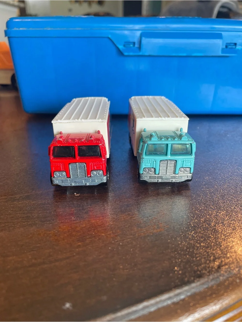 Hot Wheels HiWay Hauler  Pepsi 1986 Truck & Ocean Pacific Delivery lot 2
